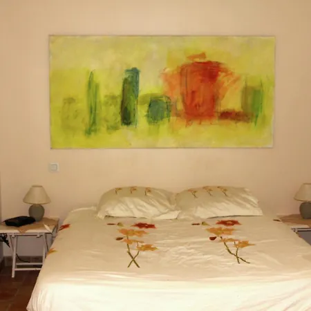 Beautiful Appartment With Pool In Provence Valreas